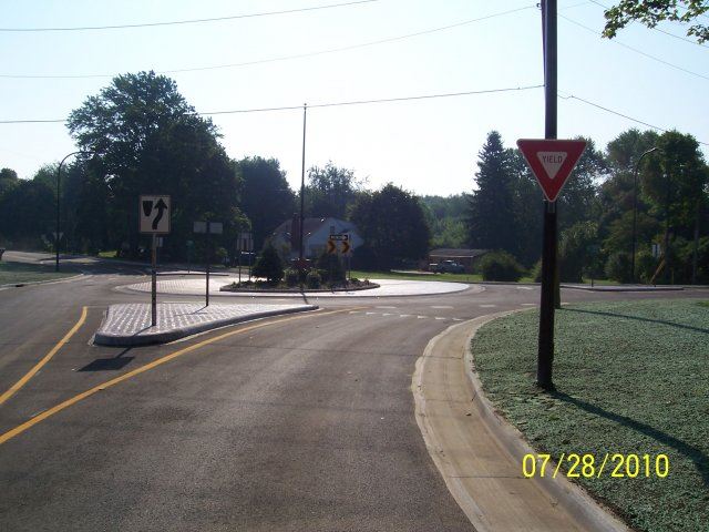 Ridgewood and Jacoby Road Roundabout (8)