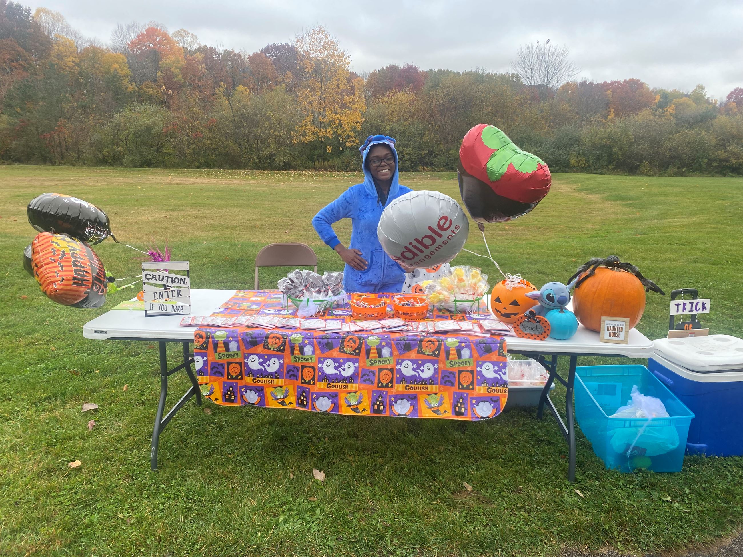 Edible Arrangements 1; Halloween in the Park